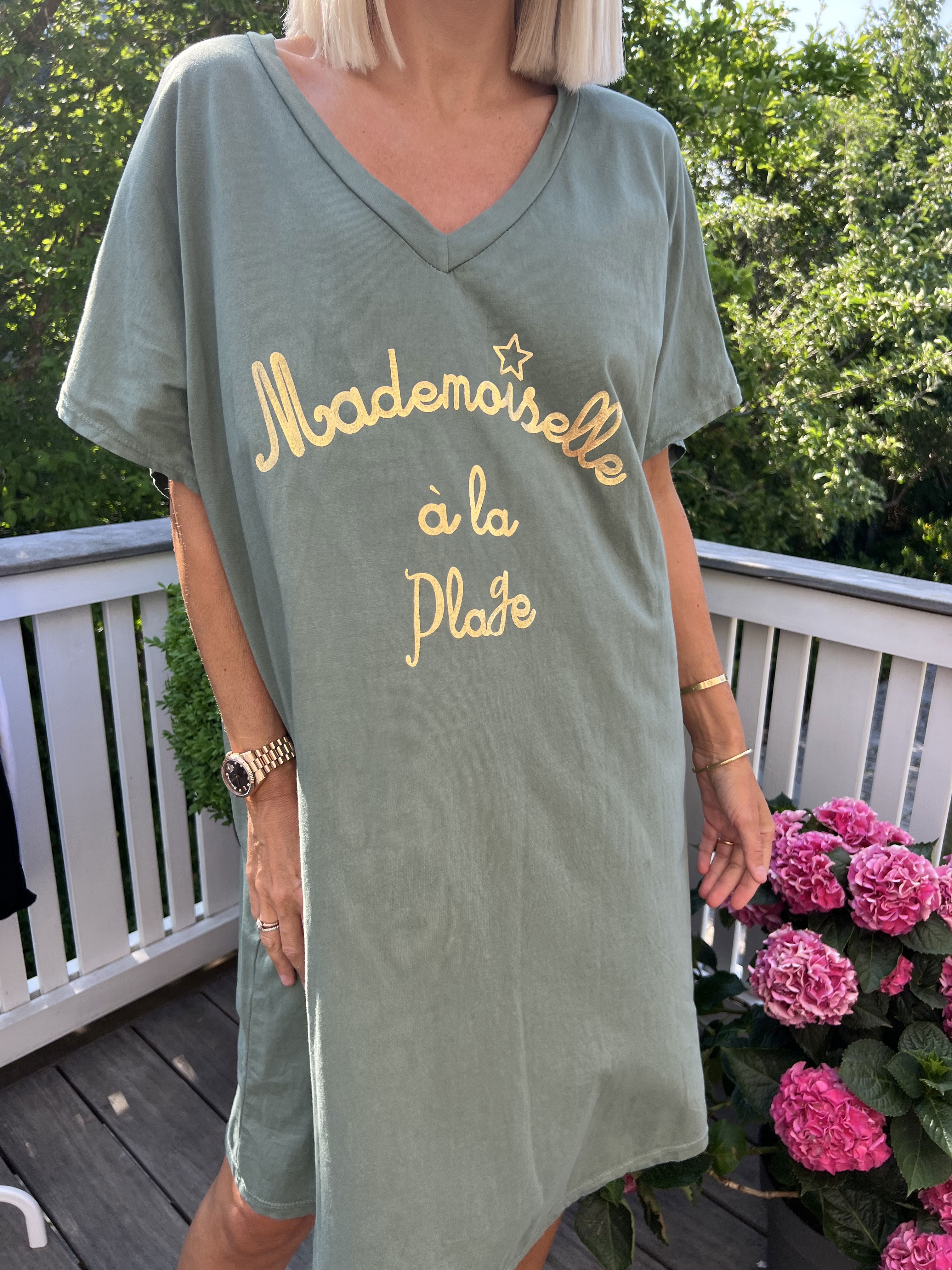 Bree - T-shirt kjole i bomuld med guld tekst foran